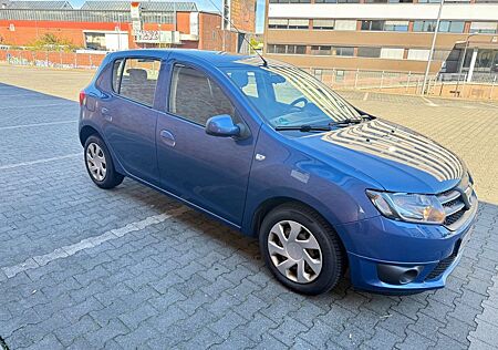 Dacia Sandero II Laureate Diesel, AHK