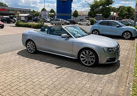 Audi A5 2.0 TDI 140kW multitr. Cab. - S Line