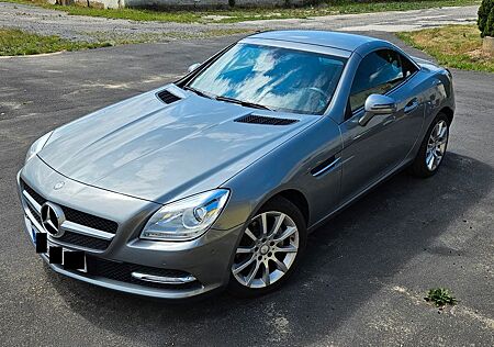 Mercedes-Benz SLK 200