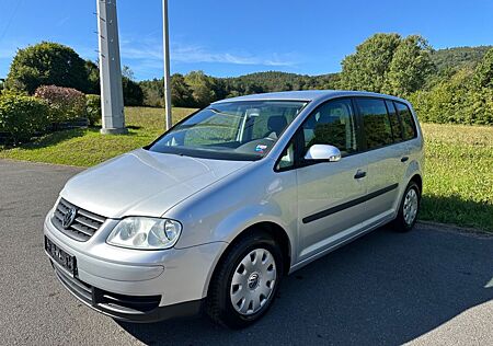 VW Touran Volkswagen 1.6 Trendline AHK HU/AU neu