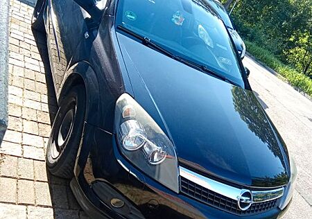 Opel Astra GTC 1.6 ECOTEC BJ 2008 HU - 09.2026