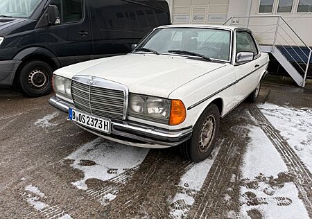 Mercedes-Benz CE 280 W123
