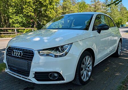 Audi A1 1.4 TFSI S tronic Attraction Sport
