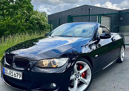 BMW 335i Cabrio E93 in Rubin-Schwarz metallic