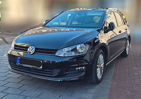 VW Golf Volkswagen 7 1.4 TSI*7DSG*PARKPILOT*ACC*SHZ*NAVI*KLIMA