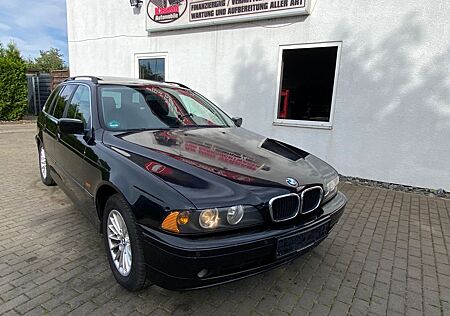 BMW 525i Exclusive touring/Autom/Klima/Leder/AHK/PDC