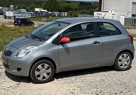 Toyota Yaris 1.0-I-VVT-i *KLIMA*EURO.4*109.000 KM*