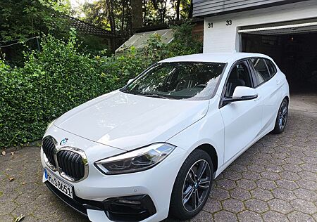 BMW 118i Sport Line Sport Line