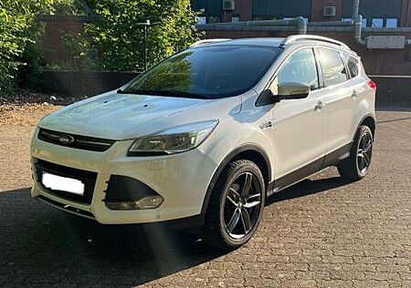 Ford Kuga 1,6 EcoBoost, neuer Motor mit 33.000 KM