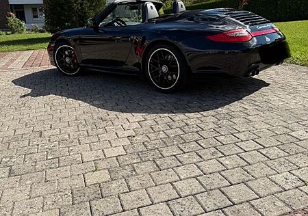 Porsche 997 . 2 4 GTS