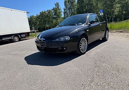 Alfa Romeo 147 1.9 JTD 8V 85 kW Impression Impression