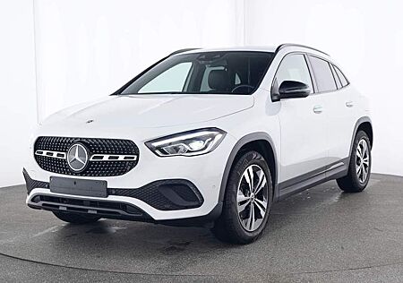 Mercedes-Benz GLA 180 Progressive AHK+Night+Kamera+Keyless+LED