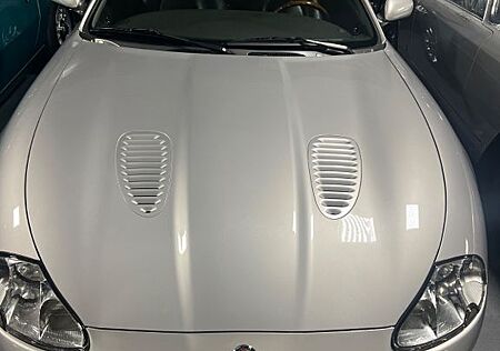 Jaguar XKR S/C Coupe Jahreswagenzustand