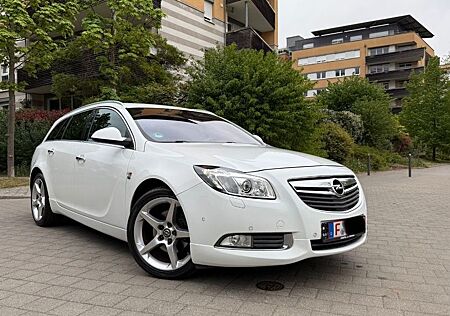 Opel Insignia Sports Innovation 2.0 BiT. 4x4/OPC Line