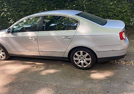 VW Passat Volkswagen 2.0 TDI DPF DSG 125kW Comfortline Com...