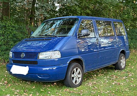 VW T4 Caravelle Volkswagen 2,5l TDI * 9 Sitzer * Grüne Plakett