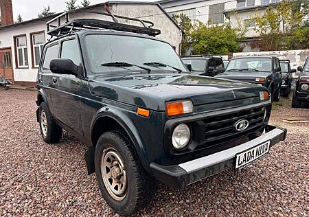 Lada Taiga Urban*4x4*AHK*1 Hand*Tüv Neu*