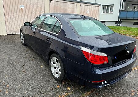 BMW 525i A