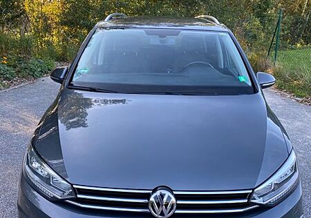 VW Touran Volkswagen 1.8 TSI DSG Highline (132kw)