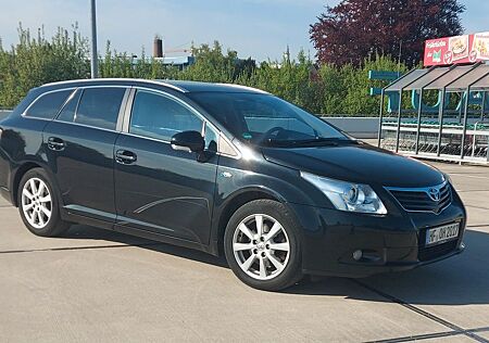 Toyota Avensis Combi Executive 2.2 D-Cat Executive