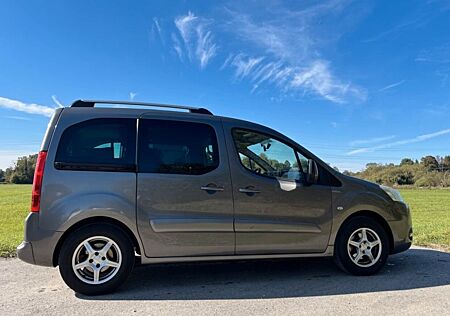 Peugeot Partner mit Panoramadach