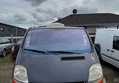 Renault Trafic Combi L1H1 2,7t verglast