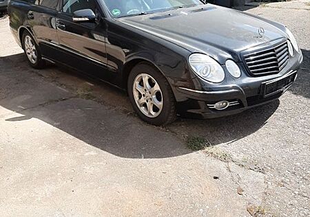 Mercedes-Benz E 200 KOMPRESSOR AVANTGARDE Avantgarde
