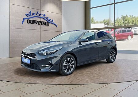 Kia Cee'd Ceed 1,5 T-GDI 16*Alu/Navi/Kamera/Winterp/Temp.