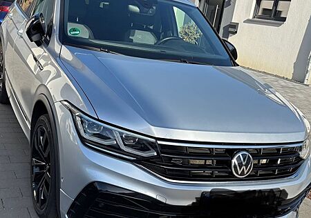VW Tiguan Volkswagen 2.0 TDI lDSG 4MOTION R-Line TOP
