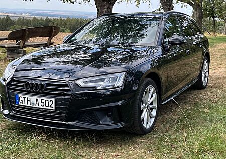 Audi A4 40 TFSI S tronic S line Avant S line