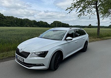 Skoda Superb 2.0 TDI Combi Style, 19 Zoll Allwetter