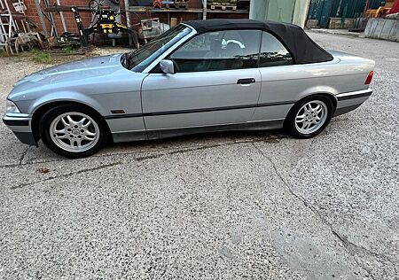 BMW 320i Cabrio