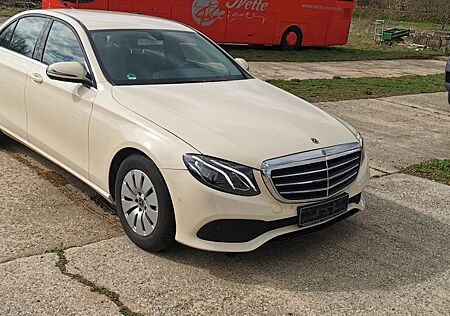 Mercedes-Benz E 200 E Limousine d