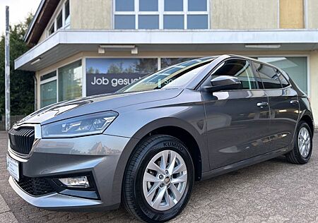 Skoda Fabia 1,0 Ltr. - 70 kW Klima LED Alu Pdc 7800Km