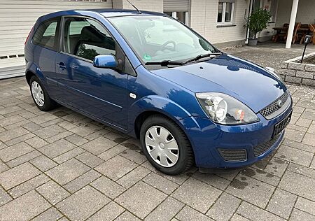 Ford Fiesta 1,4 16V Style AUTOMATIK