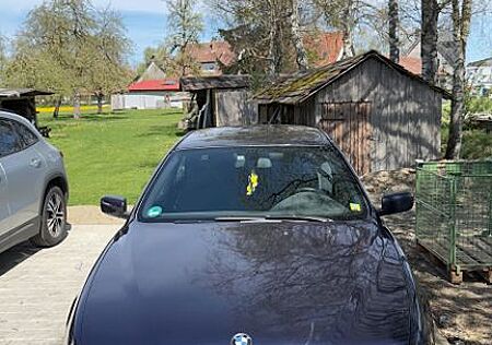 BMW 525i e39 M54 Limousine Facelift
