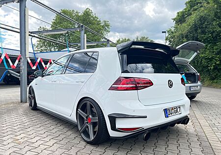 VW Golf Volkswagen 2.0 TSI DSG BMT GTI GTI