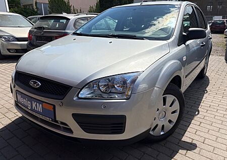 Ford Focus 1.6 Ambiente 47915 Kilometer !!!