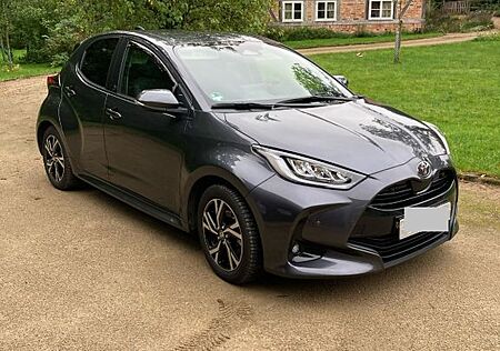 Toyota Yaris 1.5-l-VVT-i Hybrid 116 CVT Team Deutsc...