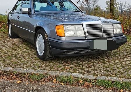 Mercedes-Benz E 300 300E-24 Sportline