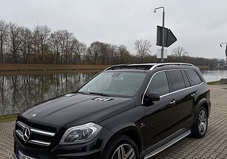 Mercedes-Benz GL 63 AMG Gar./Scheckheft/Neue Reifen/Voll.