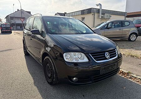 VW Touran Volkswagen Trendline 2.0 TDI DSG Klima Tüv 02/26