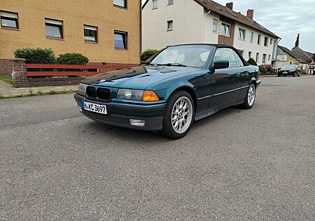BMW 320 E36 Cabrio | Boston Grün | M50 6-Zylinder |