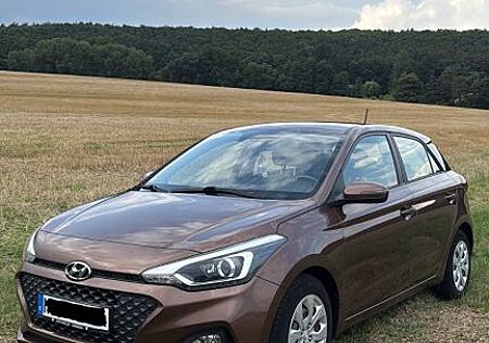 Hyundai i20 1.2 62kW Select Select aus 1. Hand