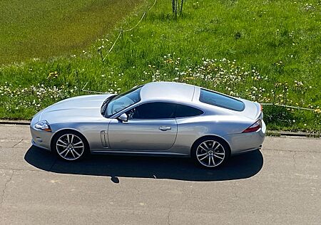 Jaguar XK8