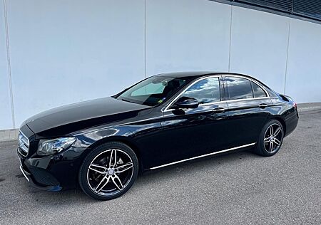 Mercedes-Benz E 200 Autom. -