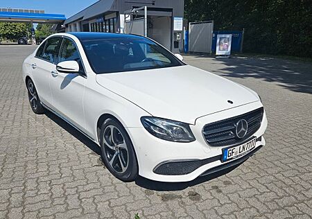 Mercedes-Benz E 350 d Avantgarde Sport Panorama Distronic Plus