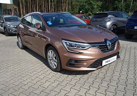 Renault Megane Grandtour Plug-in 160 inkl. Winterräder