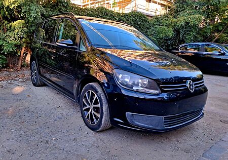 VW Touran Volkswagen 1.6 TDI Trendline Trendline