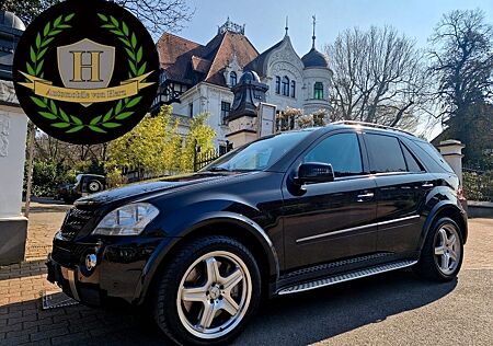 Mercedes-Benz ML 63 AMG Glasdach Leder
